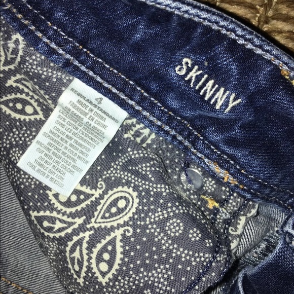 Sold - Picture 3 of 7